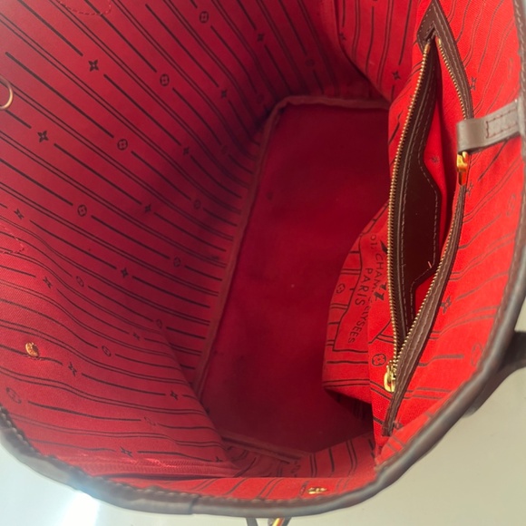 Authentic Damier Ebene Neverfull MM - Picture 5 of 16